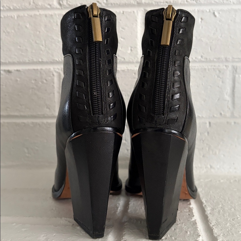 Leather Black booties with zipper back